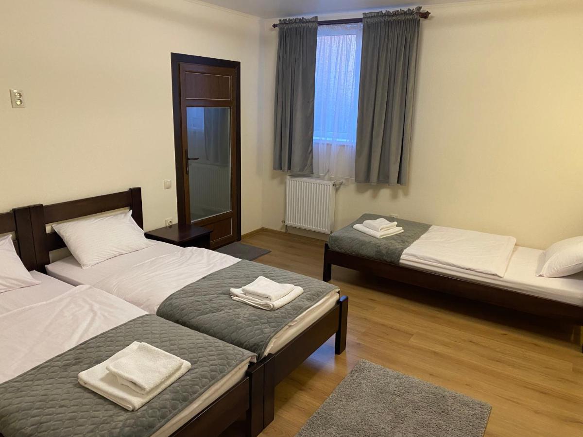 Szaboffcsik Bed & Breakfast Uzhhorod Exterior photo